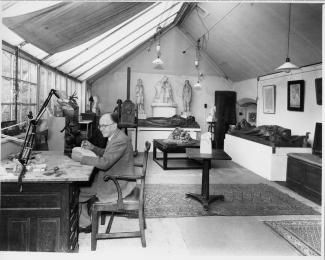 Cecil Thomas working in his studio in Dora House